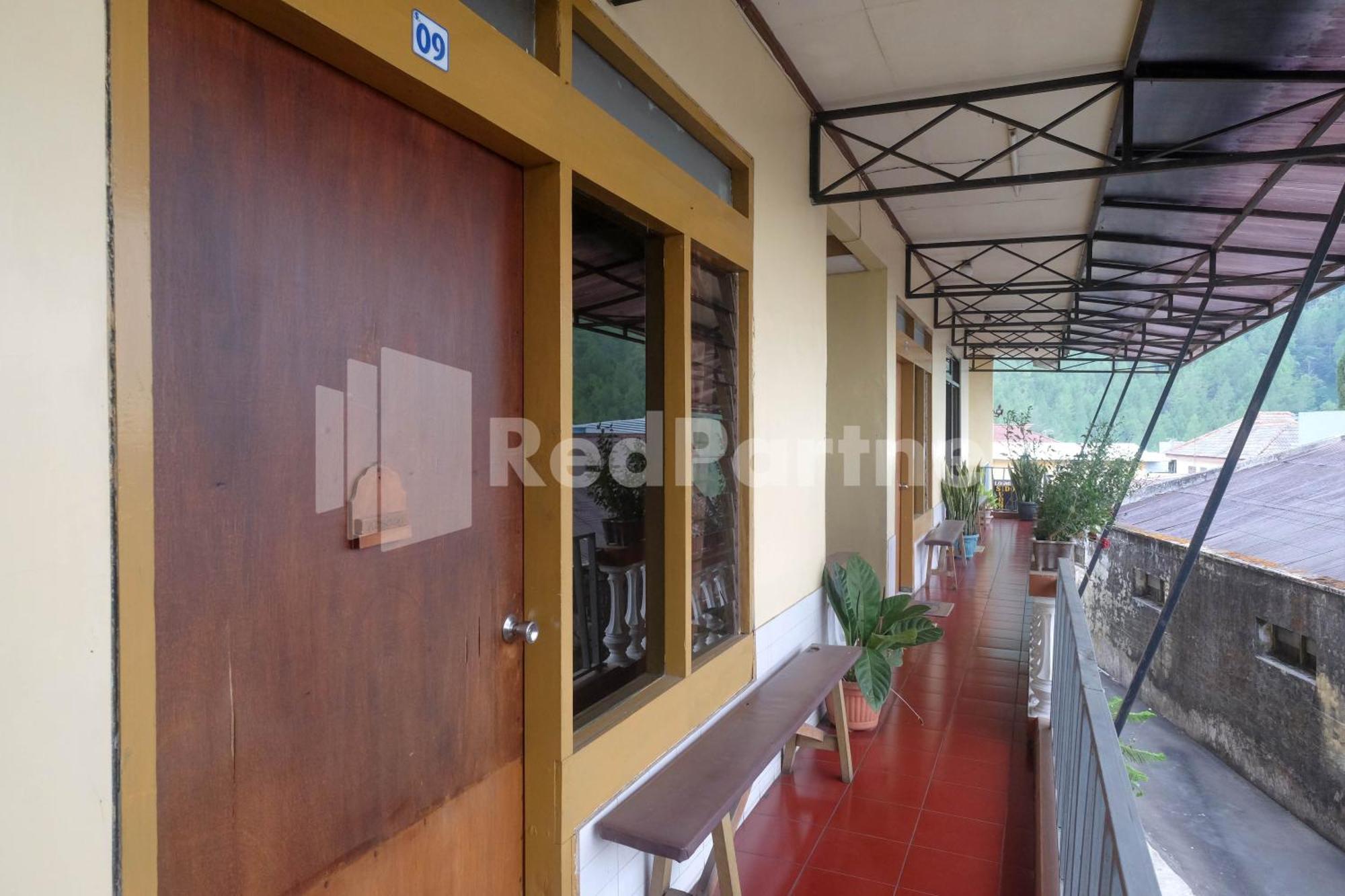 Hotel Sido Langgeng Tawangmangu Mitra Reddoorz Exterior foto